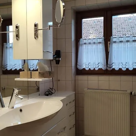 Sonnenschein, Apartment